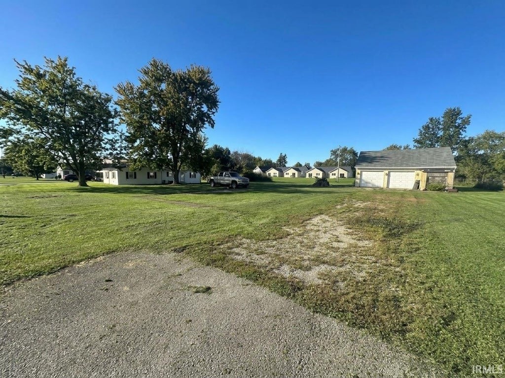 Photo of 1424 W Cook Road #0, Fort Wayne, IN 46825 (MLS # 202641025)