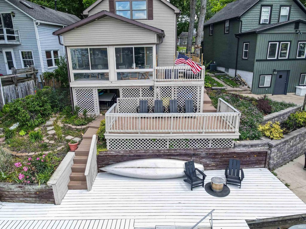 Photo of 824 Lakeside Circle, Rome City, IN 46784 (MLS # 202626592)