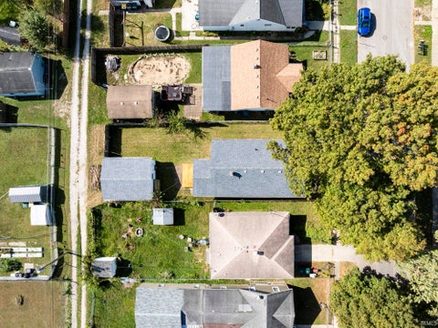 Tiny photo for 1717 W 13 Street, Muncie, IN 47302 (MLS # 202643789)