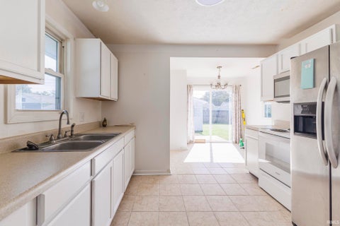 Tiny photo for 1717 W 13 Street, Muncie, IN 47302 (MLS # 202643789)