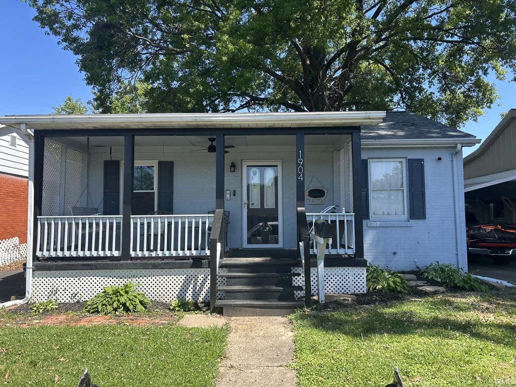 Photo of 1904 E Delaware Street, Evansville, IN 47711 (MLS # 202624306)