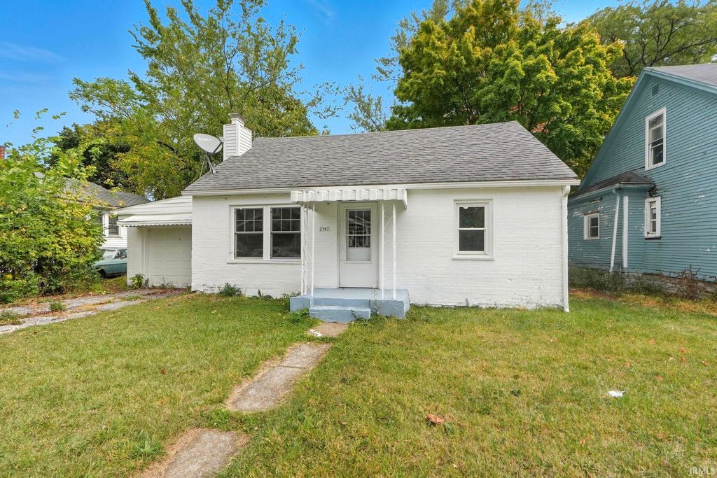 Photo of 2747 Abbott Street, Fort Wayne, IN 46806 (MLS # 202540655)
