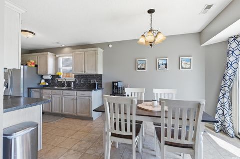 Tiny photo for 3013 Pomeroy Place, Fort Wayne, IN 46818 (MLS # 202618639)