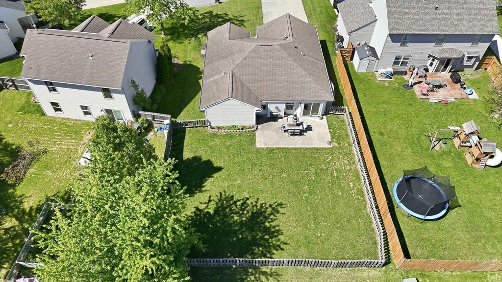 Photo of 3013 Pomeroy Place, Fort Wayne, IN 46818 (MLS # 202618639)