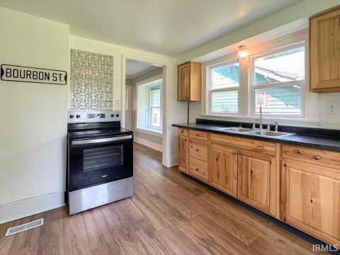 Tiny photo for 1122 E JEFFERSON Street, Kokomo, IN 46901 (MLS # 202632818)