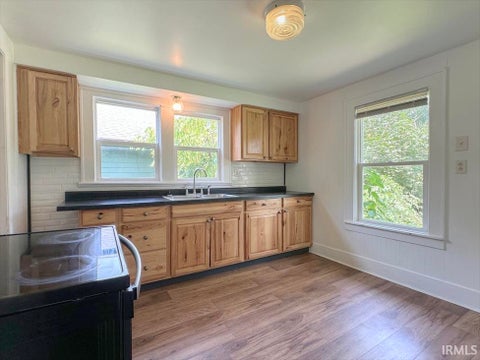 Tiny photo for 1122 E JEFFERSON Street, Kokomo, IN 46901 (MLS # 202632818)