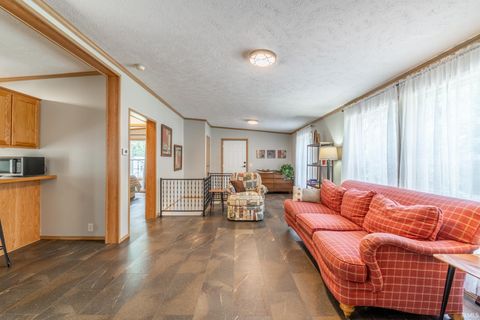 Tiny photo for 215 Lane 360 Jimmerson Lake, Fremont, IN 46737 (MLS # 202611865)