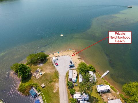 Tiny photo for 215 Lane 360 Jimmerson Lake, Fremont, IN 46737 (MLS # 202611865)