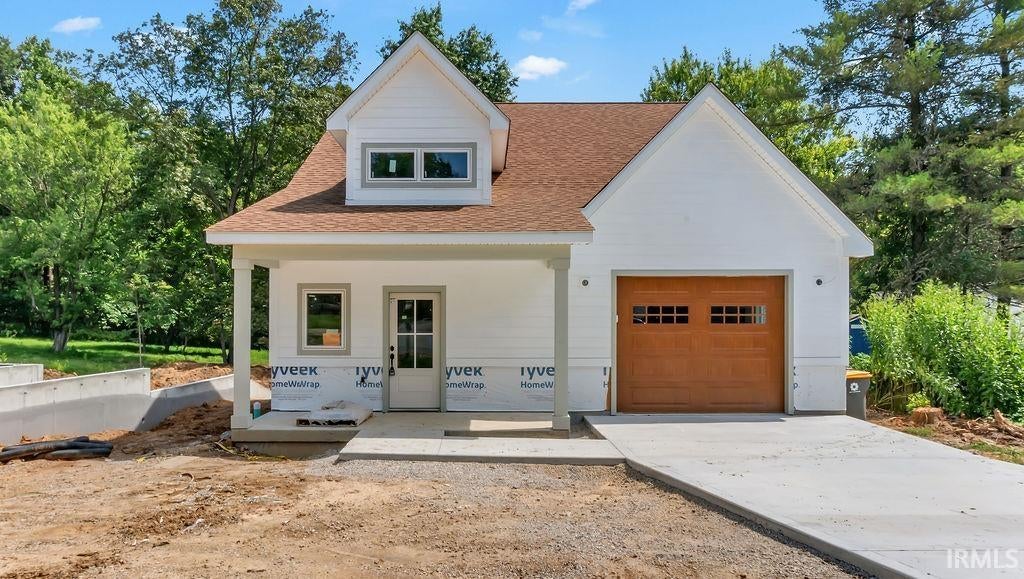 Photo of 1829 S Maxwell Street, Bloomington, IN 47401 (MLS # 202636405)