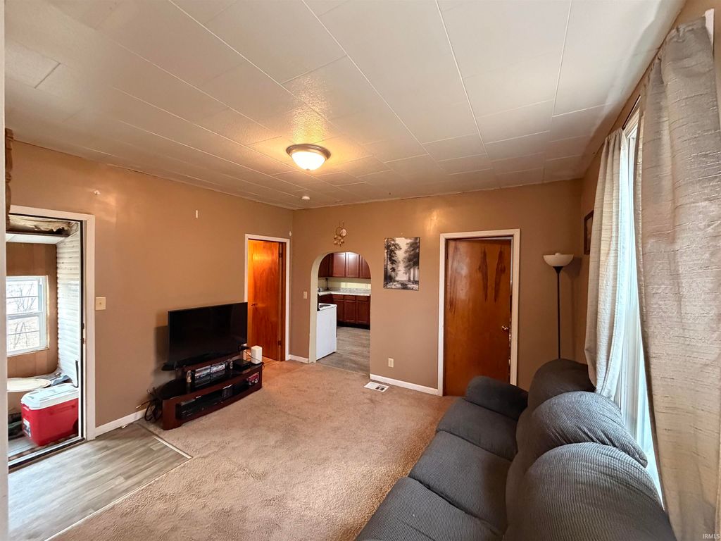 Photo of 809 E Main Street, Hartford City, IN 47348 (MLS # 202606092)