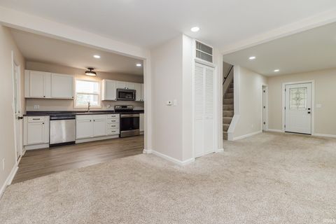 Tiny photo for 1236 Ogan Avenue, Huntington, IN 46750 (MLS # 202622449)