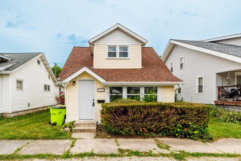 Photo of 1236 Ogan Avenue, Huntington, IN 46750 (MLS # 202622449)
