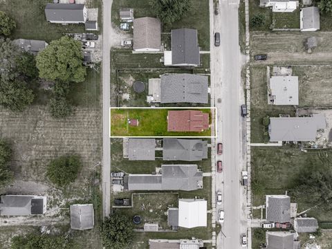 Tiny photo for 1236 Ogan Avenue, Huntington, IN 46750 (MLS # 202622449)