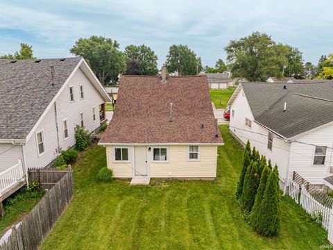 Tiny photo for 1236 Ogan Avenue, Huntington, IN 46750 (MLS # 202622449)