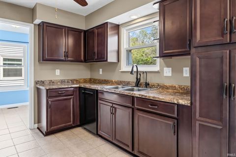 Tiny photo for 2119 Vancouver Drive, Lafayette, IN 47905 (MLS # 202612237)