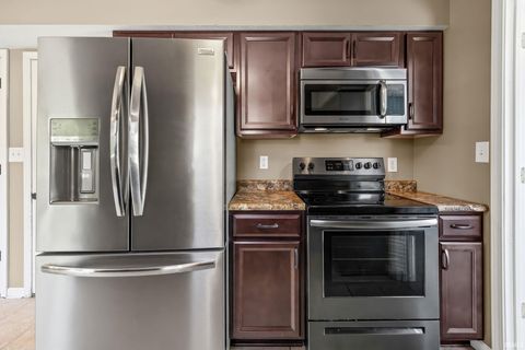 Tiny photo for 2119 Vancouver Drive, Lafayette, IN 47905 (MLS # 202612237)