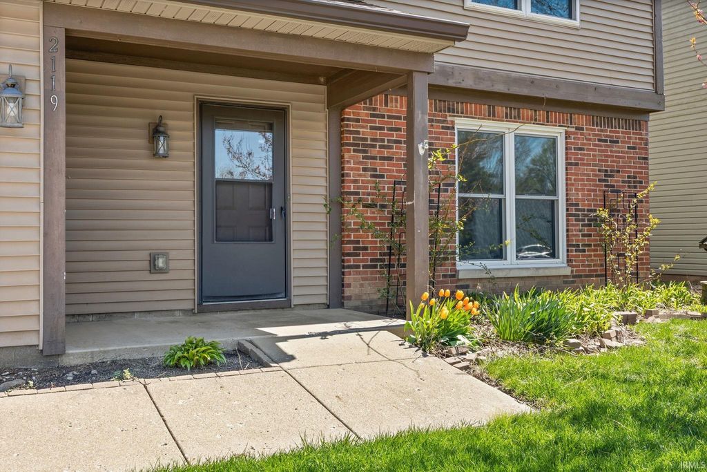 Photo of 2119 Vancouver Drive, Lafayette, IN 47905 (MLS # 202612237)