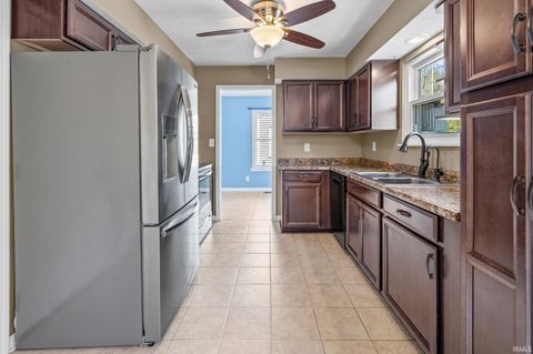 Tiny photo for 2119 Vancouver Drive, Lafayette, IN 47905 (MLS # 202612237)