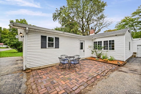 Photo of 6859 N 1225 W, Monticello, IN 47960 (MLS # 202641683)
