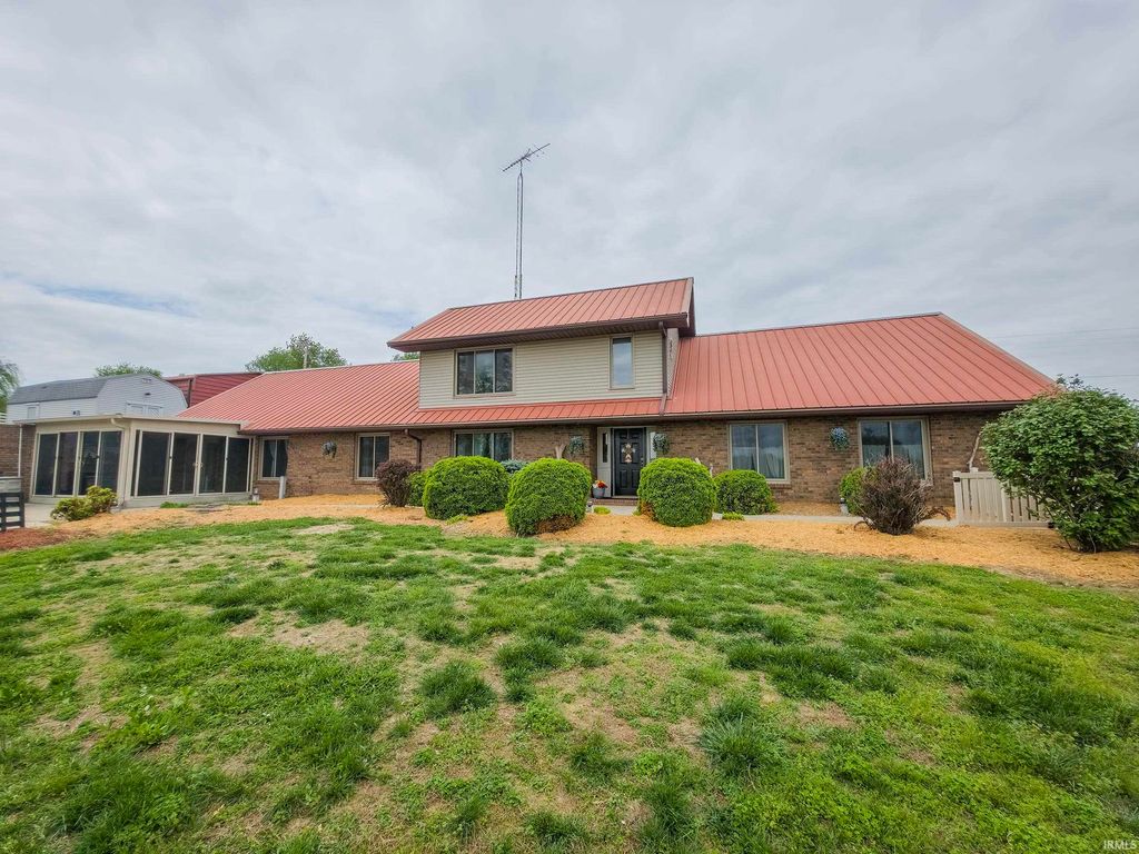 Photo of 872 County Road 150 North, Grayville, IL 62844 (MLS # 202612954)
