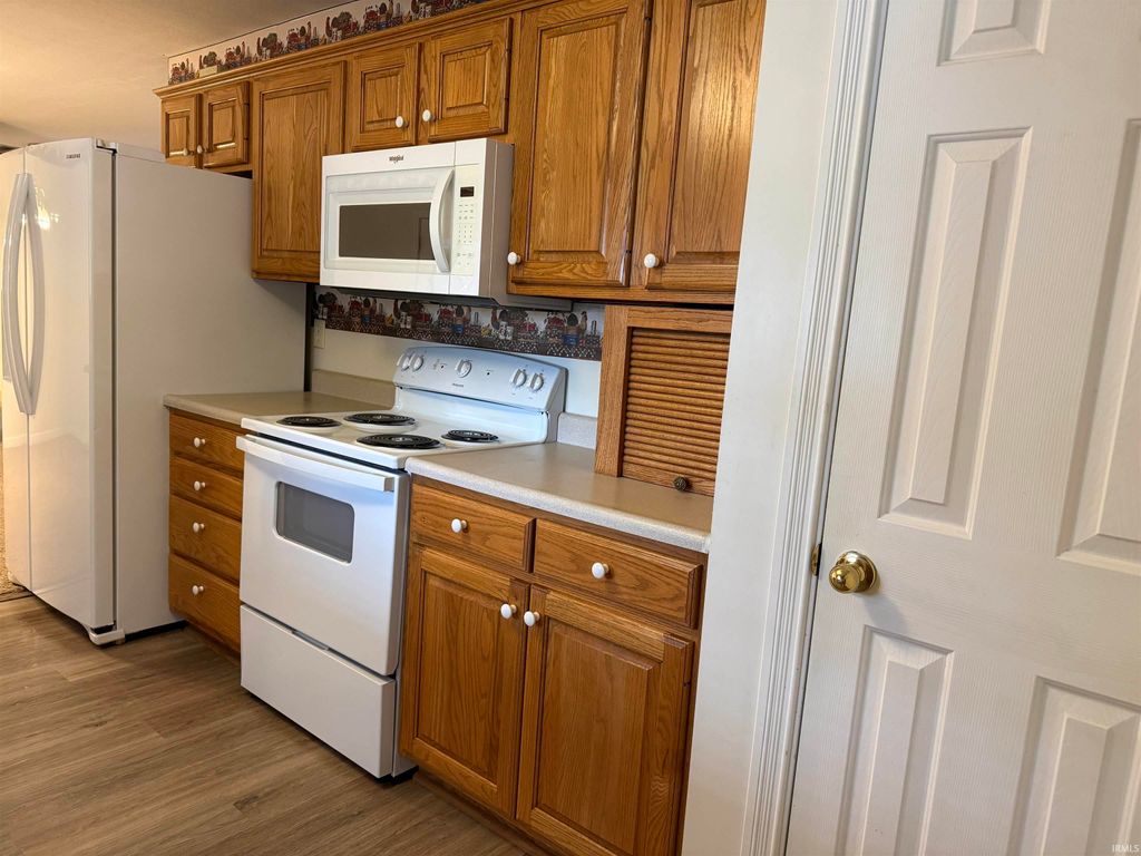 Photo of 502 18Th Street ST, Bedford, IN 47421 (MLS # 202617836)