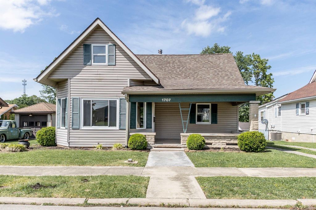Photo of 1707 12th Street, Bedford, IN 47421 (MLS # 202615465)