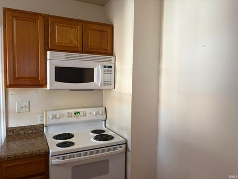 Tiny photo for 262 E 6th Street, Peru, IN 46970 (MLS # 202605257)