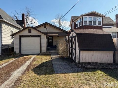 Tiny photo for 262 E 6th Street, Peru, IN 46970 (MLS # 202605257)