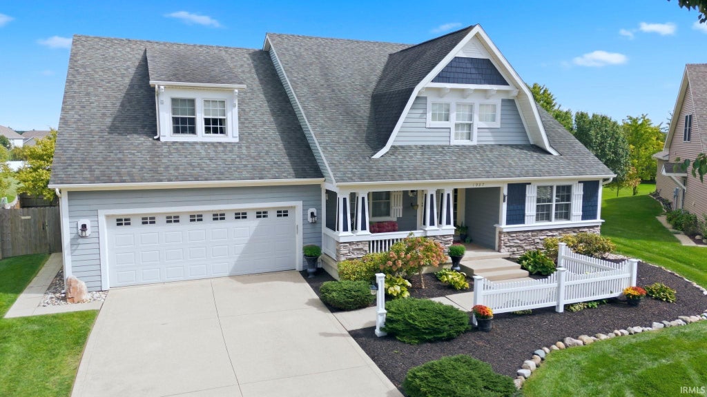 Photo of 1927 Klehm Court, Fort Wayne, IN 46814 (MLS # 202641808)