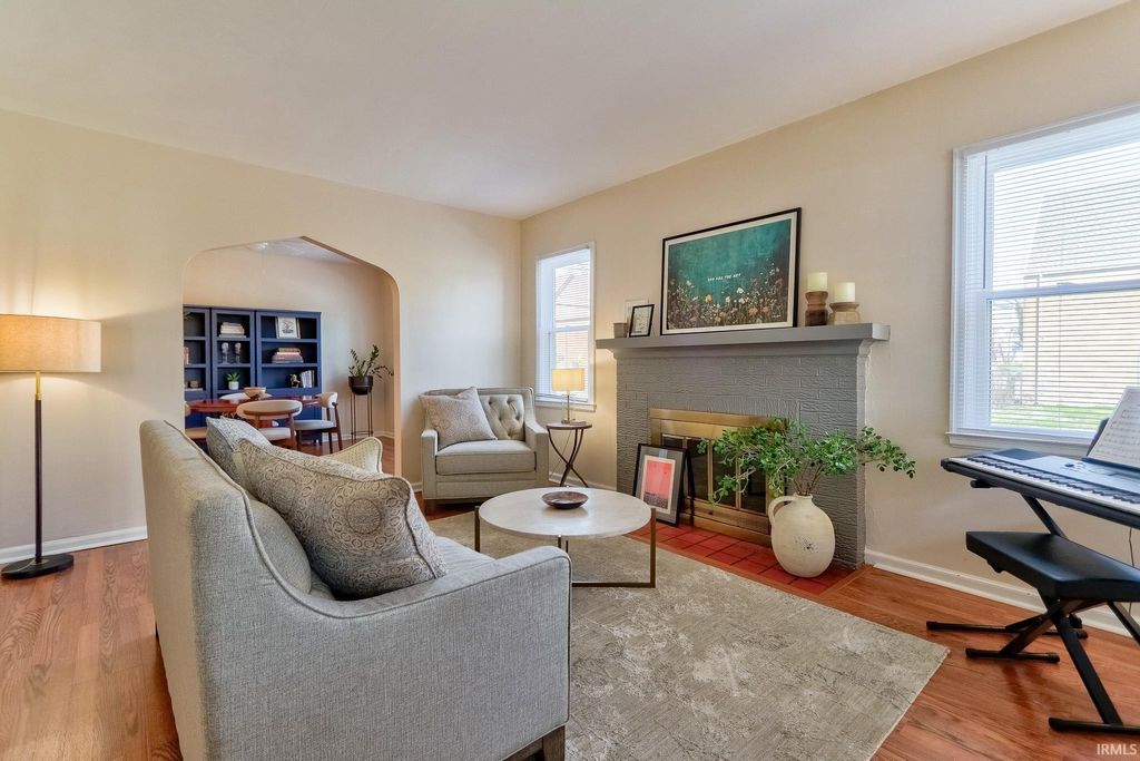 Photo of 401-403 S Lincoln Park Drive, Evansville, IN 47714 (MLS # 202611254)