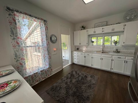 Tiny photo for 1000 Hartford Street, Lafayette, IN 47904 (MLS # 202520613)