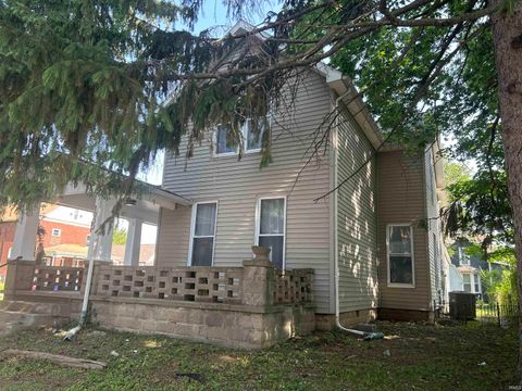 Tiny photo for 1000 Hartford Street, Lafayette, IN 47904 (MLS # 202520613)