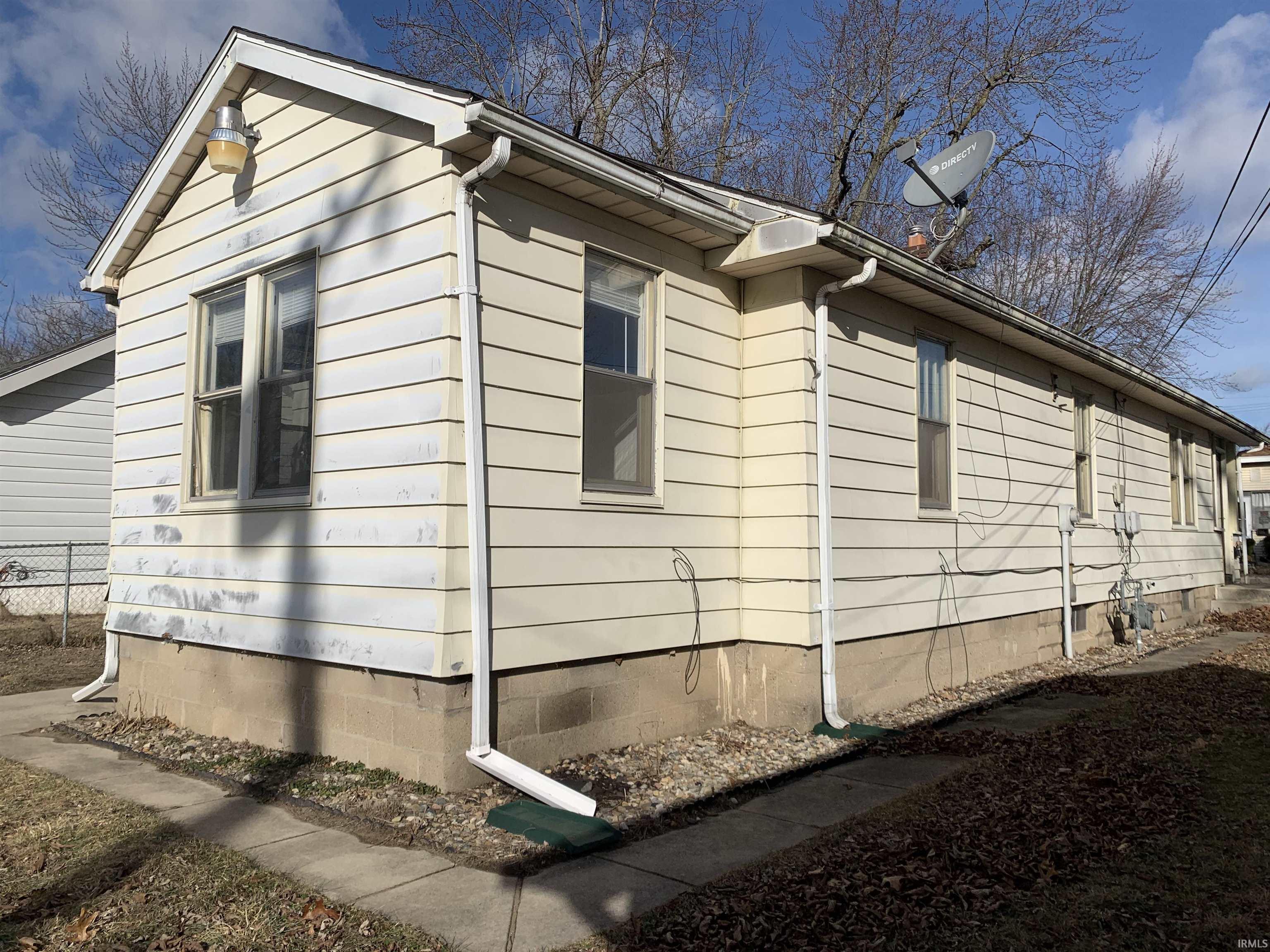 South Bend, Indiana 46635, United States, 11 Bedrooms Bedrooms, ,4 BathroomsBathrooms,Residential,Active,12440