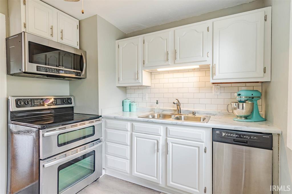 South Bend, Indiana 46635, United States, 11 Bedrooms Bedrooms, ,4 BathroomsBathrooms,Residential,Active,12440