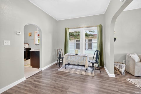 Tiny photo for 414 E Fairview Avenue, South Bend, IN 46614 (MLS # 202642111)