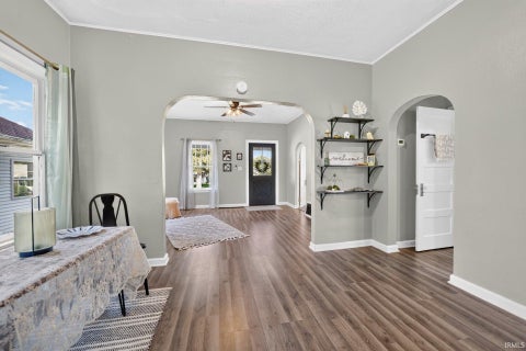 Tiny photo for 414 E Fairview Avenue, South Bend, IN 46614 (MLS # 202642111)