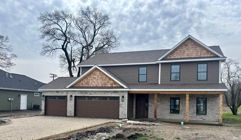 311 W Michigan Street Remington IN 47977