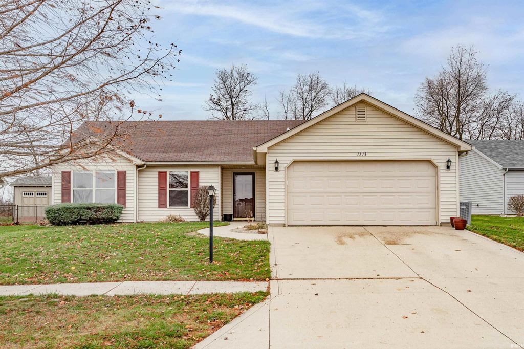 Photo of 1213 Eastridge Drive, Decatur, IN 46733 (MLS # 202547545)