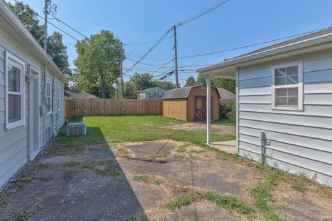 Tiny photo for 3804 Stratford Road, Evansville, IN 47710 (MLS # 202637011)