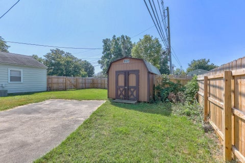 Tiny photo for 3804 Stratford Road, Evansville, IN 47710 (MLS # 202637011)