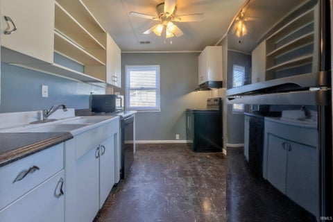 Tiny photo for 3804 Stratford Road, Evansville, IN 47710 (MLS # 202637011)