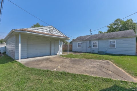 Tiny photo for 3804 Stratford Road, Evansville, IN 47710 (MLS # 202637011)