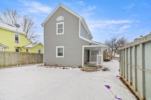 Tiny photo for 2300 S Washington Street, Marion, IN 46953 (MLS # 202549017)