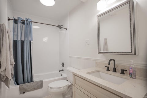 Tiny photo for 53195 NE Haddington Drive, South Bend, IN 46635 (MLS # 202638904)