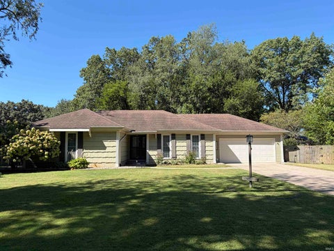 Photo of 53195 NE Haddington Drive, South Bend, IN 46635 (MLS # 202638904)