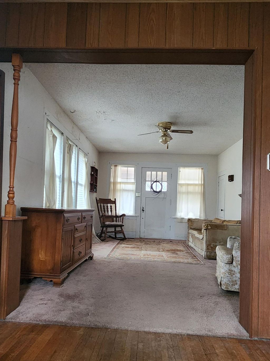 Photo of 215 W Pleasant St, Angola, IN 46703 (MLS # 202612650)