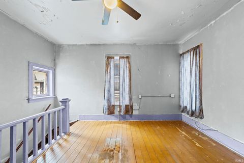 Tiny photo for 325 Wheatland Avenue, Logansport, IN 46947 (MLS # 202529555)