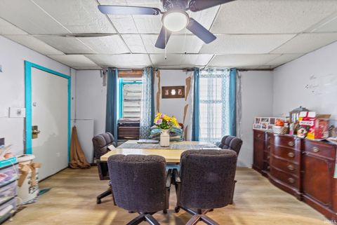 Tiny photo for 325 Wheatland Avenue, Logansport, IN 46947 (MLS # 202529555)