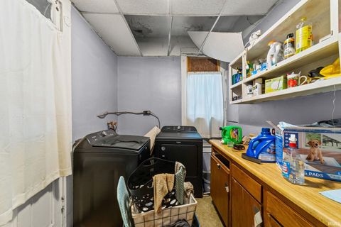 Tiny photo for 325 Wheatland Avenue, Logansport, IN 46947 (MLS # 202529555)