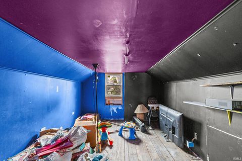 Tiny photo for 325 Wheatland Avenue, Logansport, IN 46947 (MLS # 202529555)